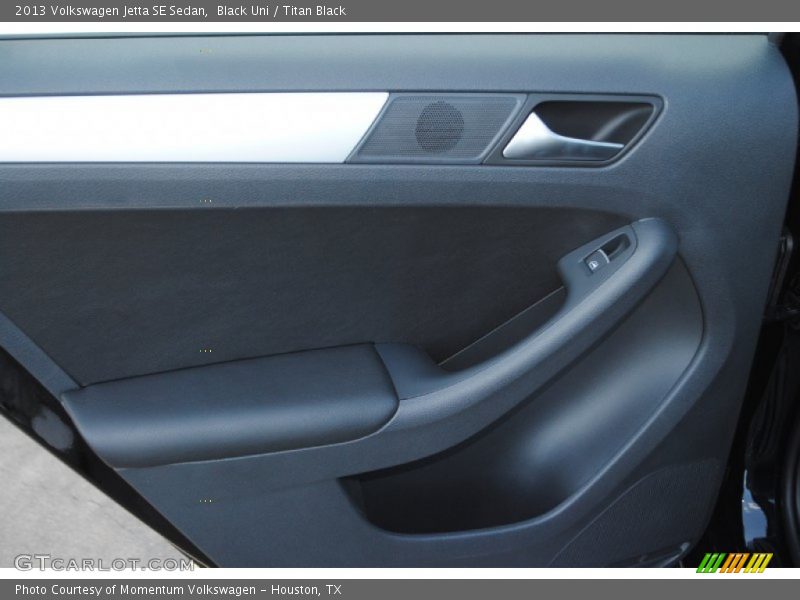 Black Uni / Titan Black 2013 Volkswagen Jetta SE Sedan