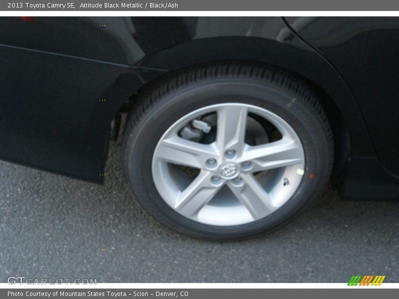 Attitude Black Metallic / Black/Ash 2013 Toyota Camry SE