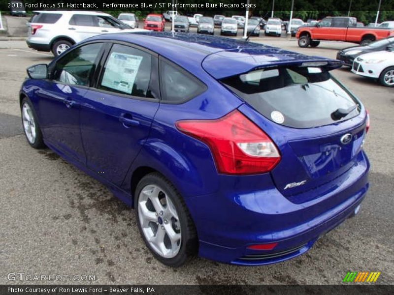Performance Blue / ST Performance Blue Recaro Seats 2013 Ford Focus ST Hatchback