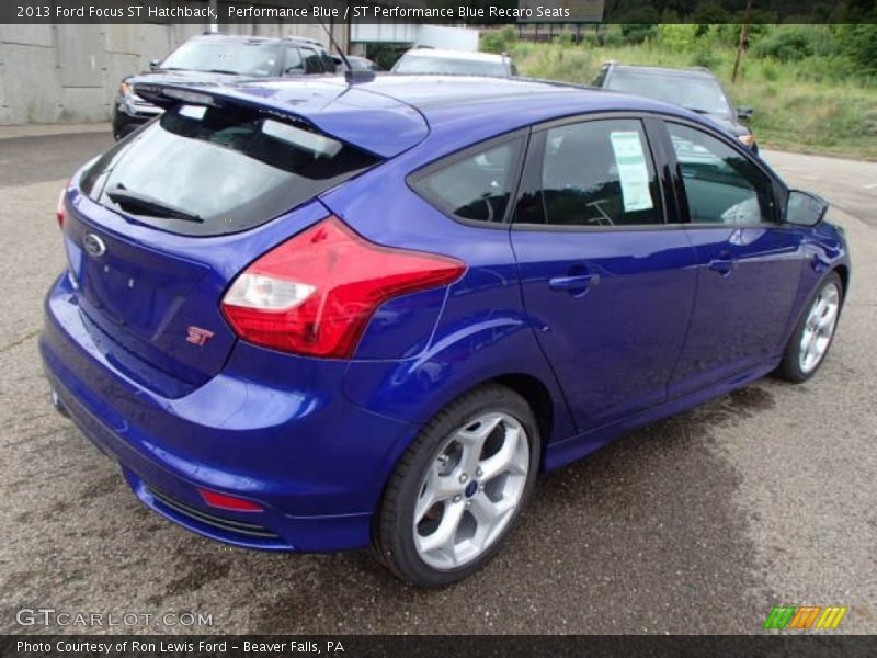Performance Blue / ST Performance Blue Recaro Seats 2013 Ford Focus ST Hatchback