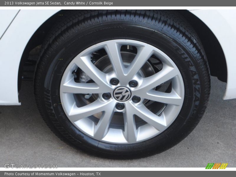 Candy White / Cornsilk Beige 2013 Volkswagen Jetta SE Sedan