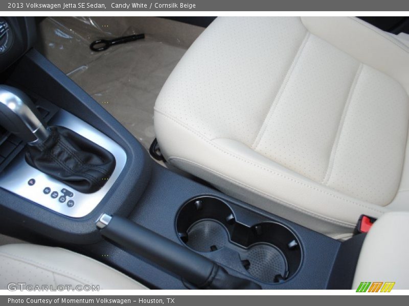 Candy White / Cornsilk Beige 2013 Volkswagen Jetta SE Sedan