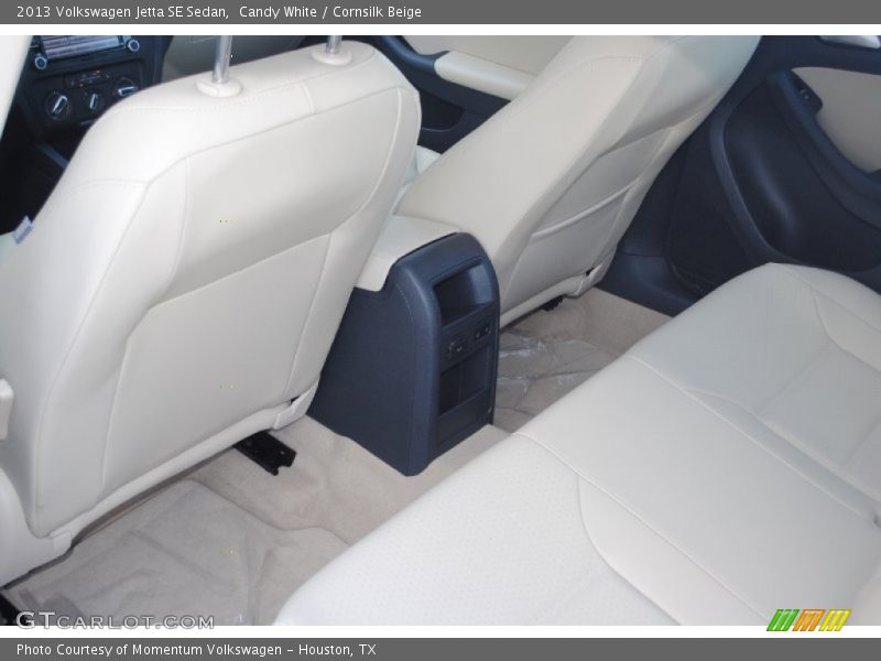 Candy White / Cornsilk Beige 2013 Volkswagen Jetta SE Sedan