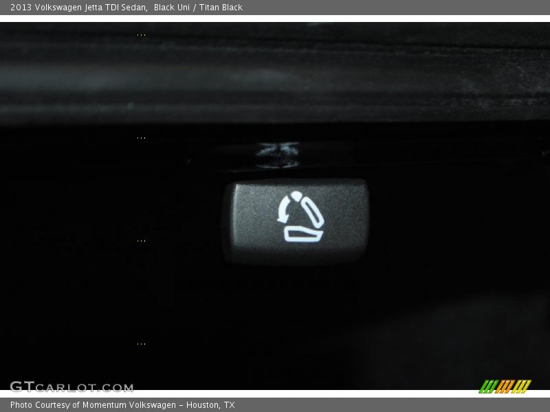 Black Uni / Titan Black 2013 Volkswagen Jetta TDI Sedan