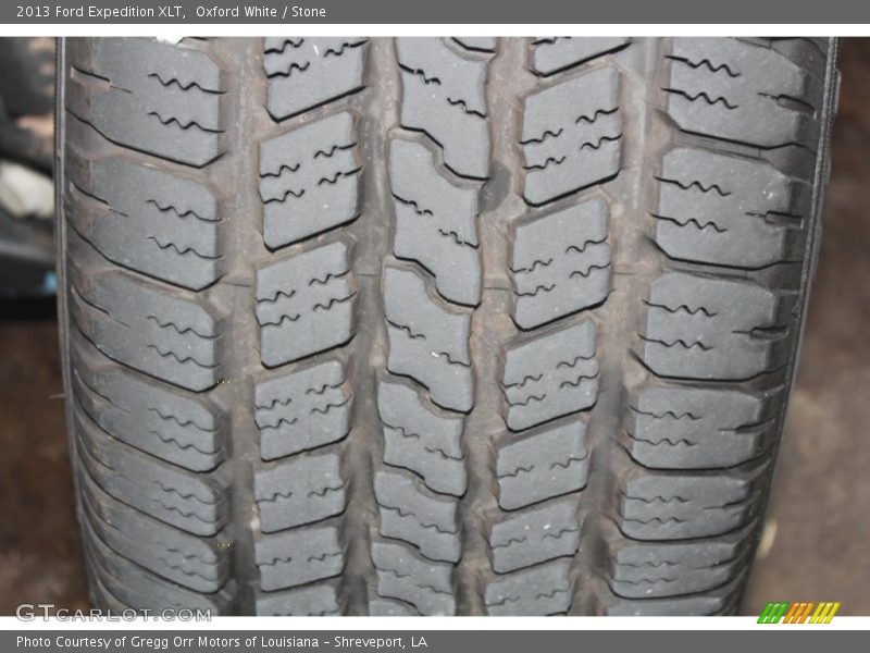 Oxford White / Stone 2013 Ford Expedition XLT