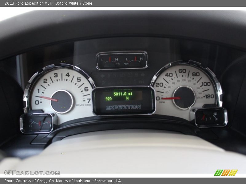 Oxford White / Stone 2013 Ford Expedition XLT