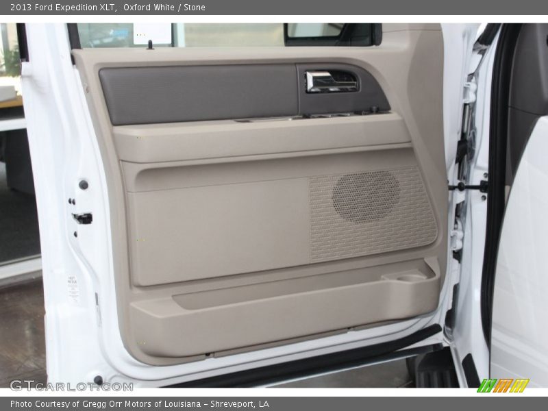 Oxford White / Stone 2013 Ford Expedition XLT