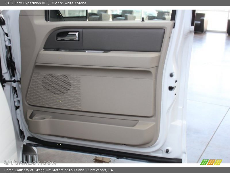 Oxford White / Stone 2013 Ford Expedition XLT
