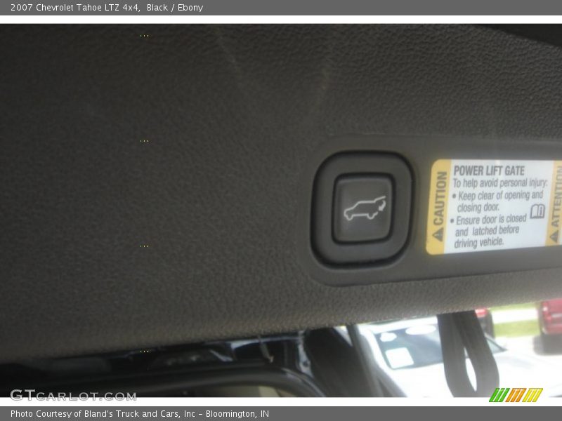 Black / Ebony 2007 Chevrolet Tahoe LTZ 4x4