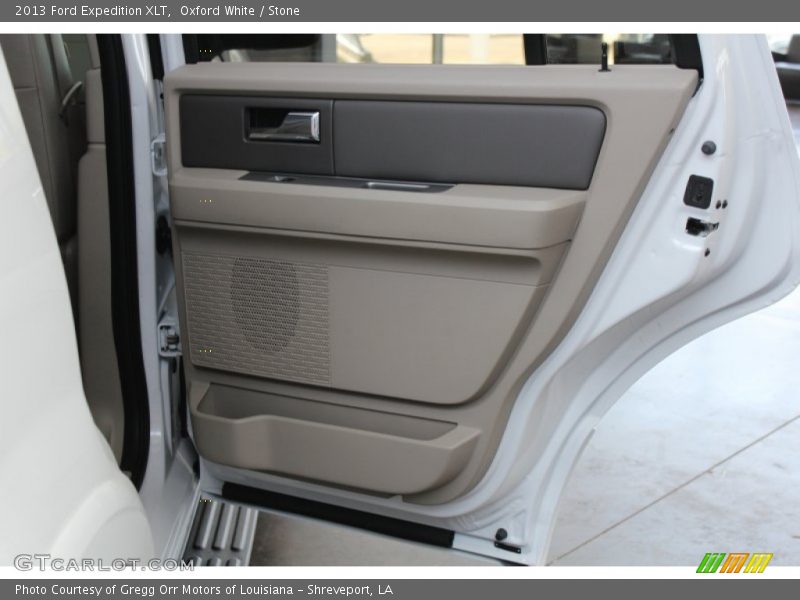 Oxford White / Stone 2013 Ford Expedition XLT