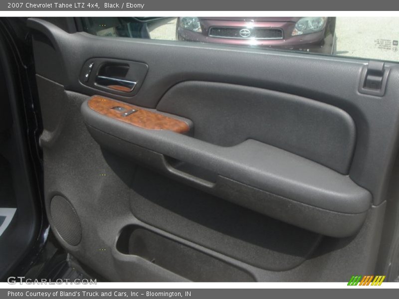 Black / Ebony 2007 Chevrolet Tahoe LTZ 4x4