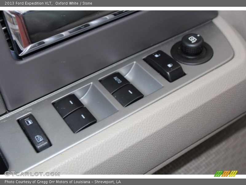 Oxford White / Stone 2013 Ford Expedition XLT