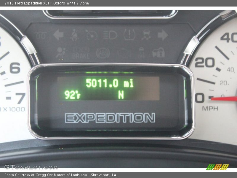 Oxford White / Stone 2013 Ford Expedition XLT