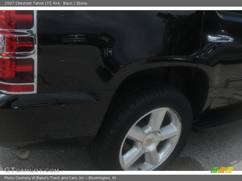 Black / Ebony 2007 Chevrolet Tahoe LTZ 4x4
