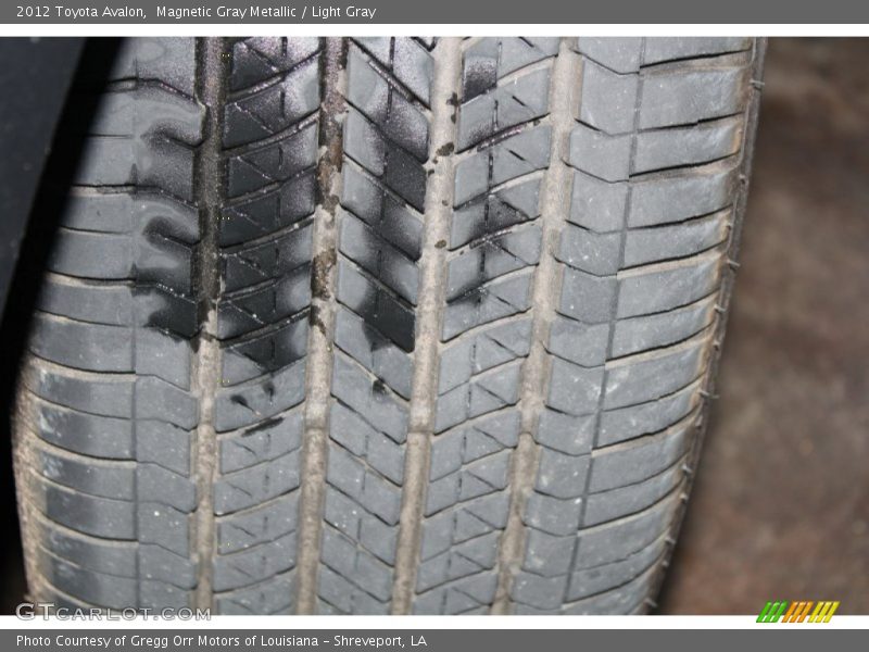 Magnetic Gray Metallic / Light Gray 2012 Toyota Avalon