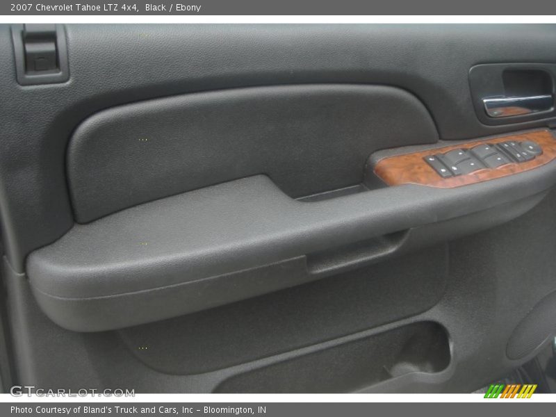 Black / Ebony 2007 Chevrolet Tahoe LTZ 4x4