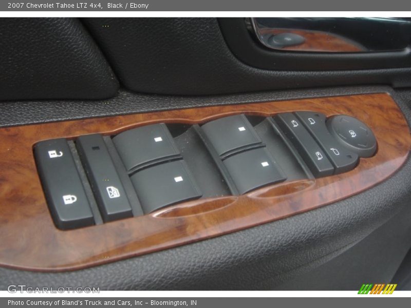 Black / Ebony 2007 Chevrolet Tahoe LTZ 4x4