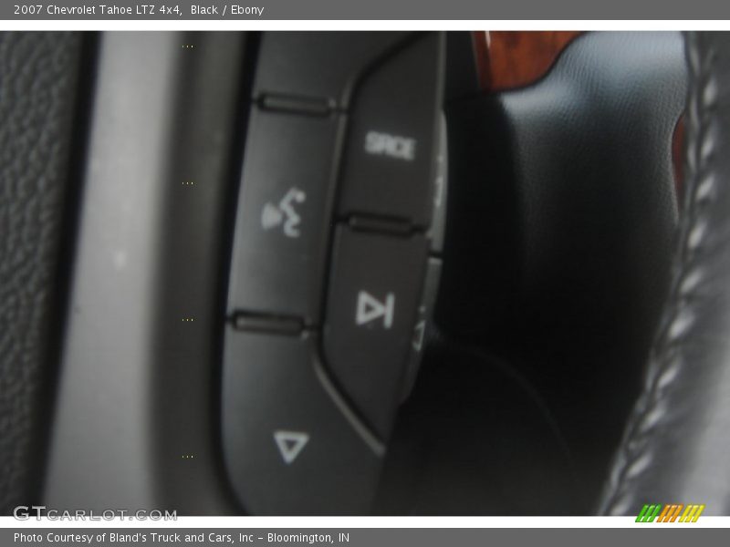 Black / Ebony 2007 Chevrolet Tahoe LTZ 4x4