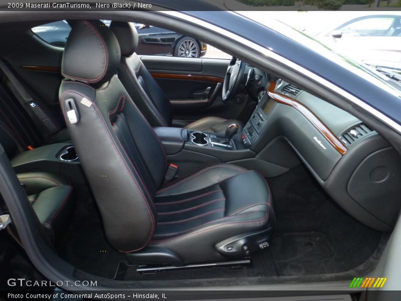 Front Seat of 2009 GranTurismo 