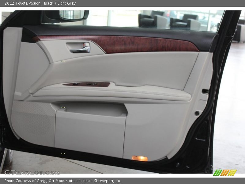 Black / Light Gray 2012 Toyota Avalon