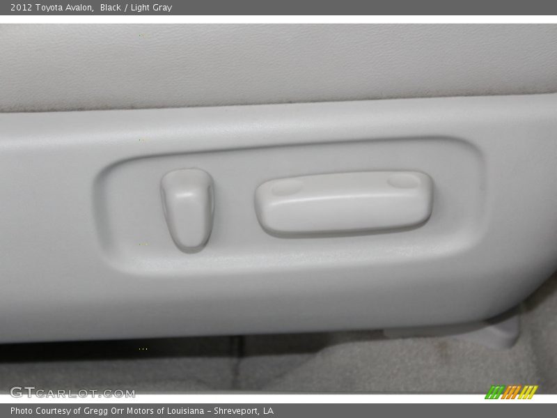 Black / Light Gray 2012 Toyota Avalon