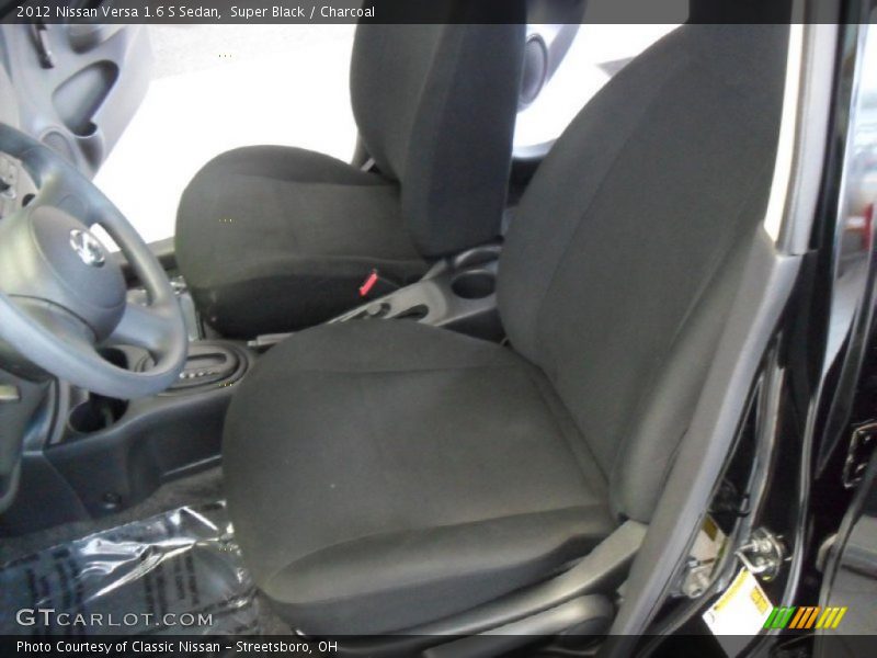 Super Black / Charcoal 2012 Nissan Versa 1.6 S Sedan