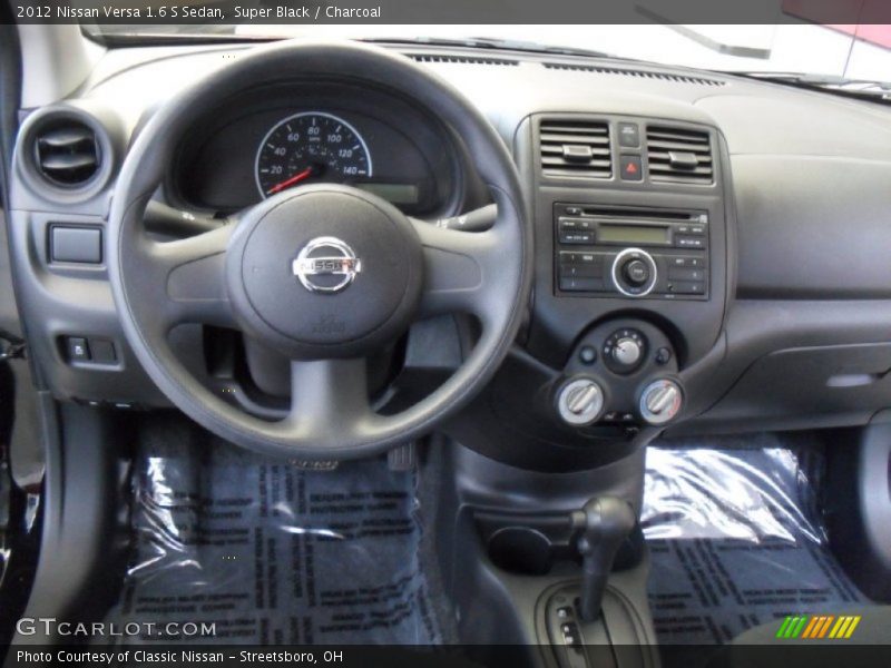 Super Black / Charcoal 2012 Nissan Versa 1.6 S Sedan