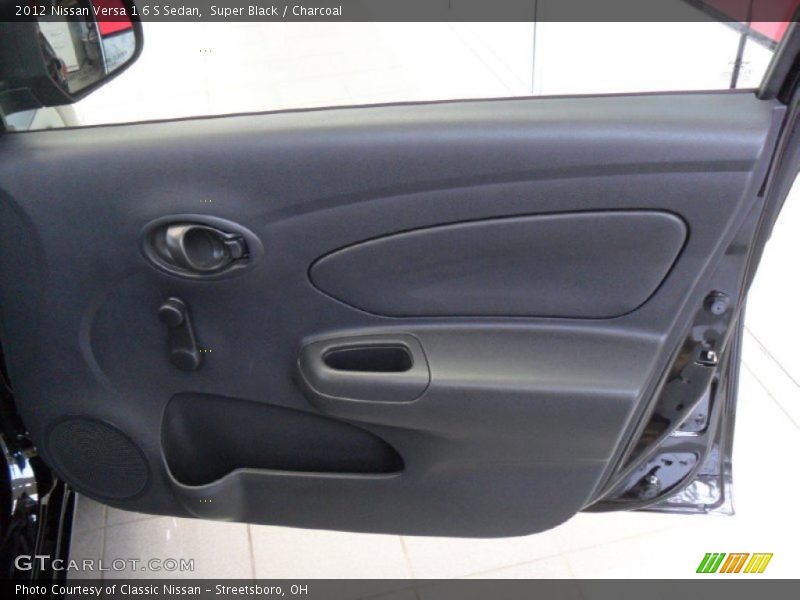 Super Black / Charcoal 2012 Nissan Versa 1.6 S Sedan