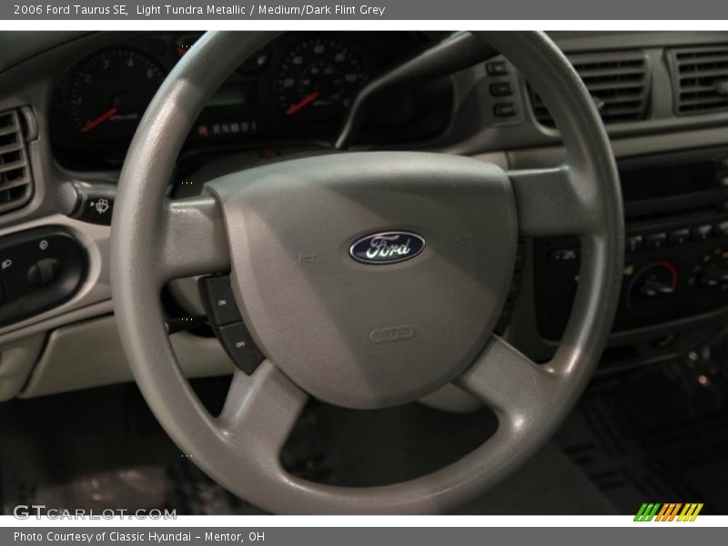 Light Tundra Metallic / Medium/Dark Flint Grey 2006 Ford Taurus SE