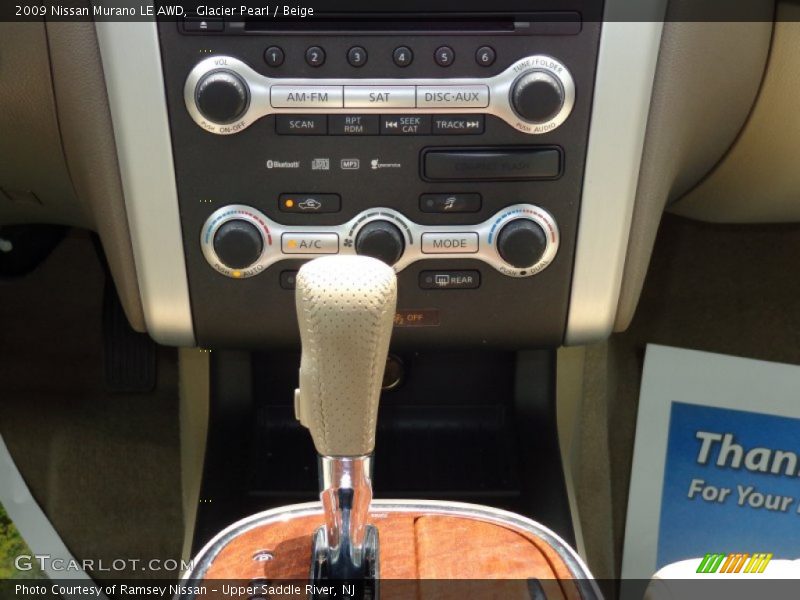 Glacier Pearl / Beige 2009 Nissan Murano LE AWD