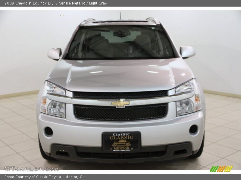 Silver Ice Metallic / Light Gray 2009 Chevrolet Equinox LT