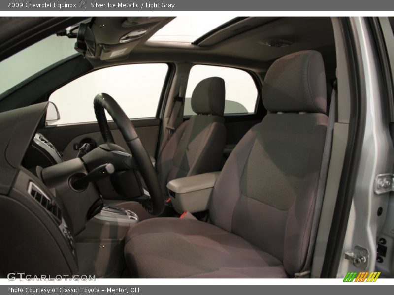 Silver Ice Metallic / Light Gray 2009 Chevrolet Equinox LT