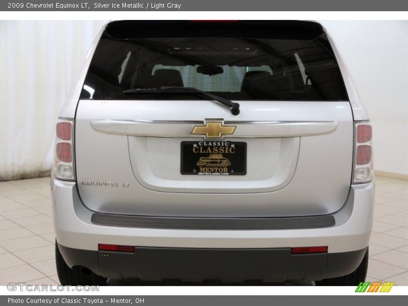 Silver Ice Metallic / Light Gray 2009 Chevrolet Equinox LT