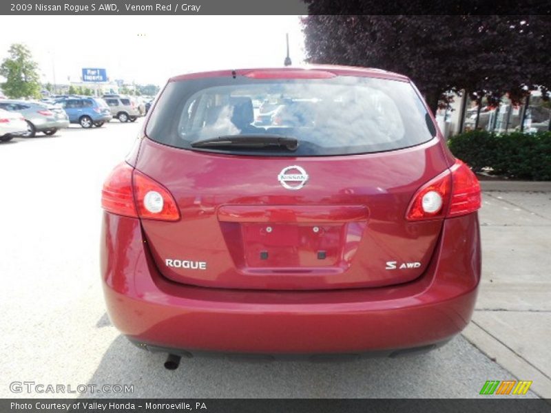 Venom Red / Gray 2009 Nissan Rogue S AWD