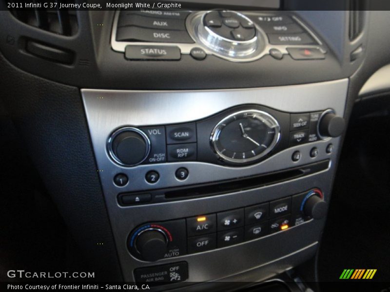 Moonlight White / Graphite 2011 Infiniti G 37 Journey Coupe