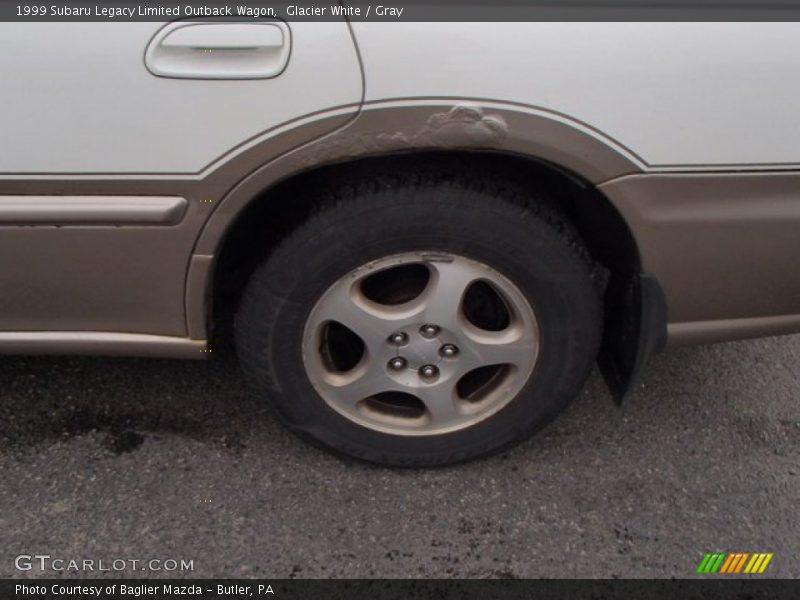 Glacier White / Gray 1999 Subaru Legacy Limited Outback Wagon