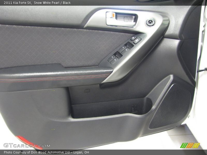 Snow White Pearl / Black 2011 Kia Forte SX