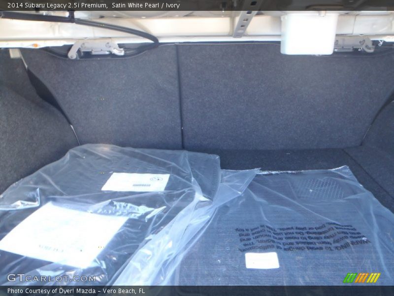 Satin White Pearl / Ivory 2014 Subaru Legacy 2.5i Premium