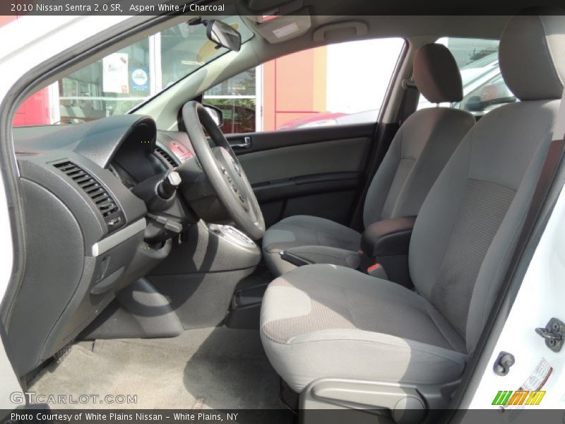 Aspen White / Charcoal 2010 Nissan Sentra 2.0 SR