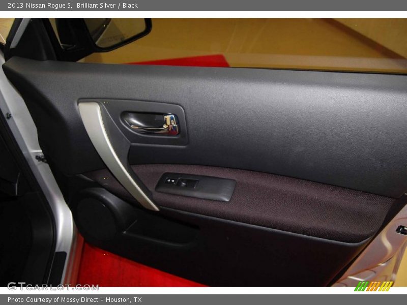 Brilliant Silver / Black 2013 Nissan Rogue S