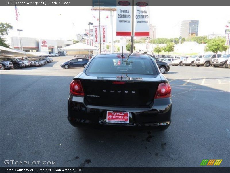 Black / Black 2012 Dodge Avenger SE