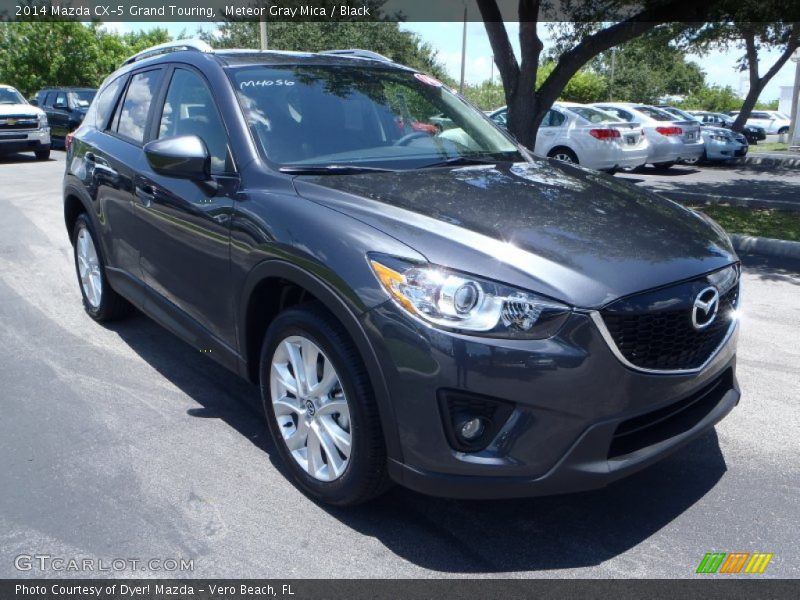 Front 3/4 View of 2014 CX-5 Grand Touring