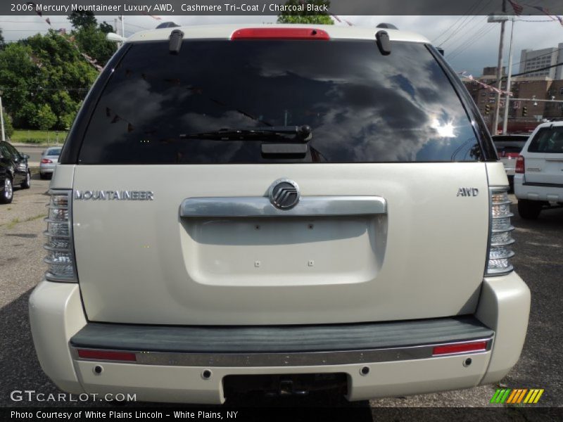 Cashmere Tri-Coat / Charcoal Black 2006 Mercury Mountaineer Luxury AWD
