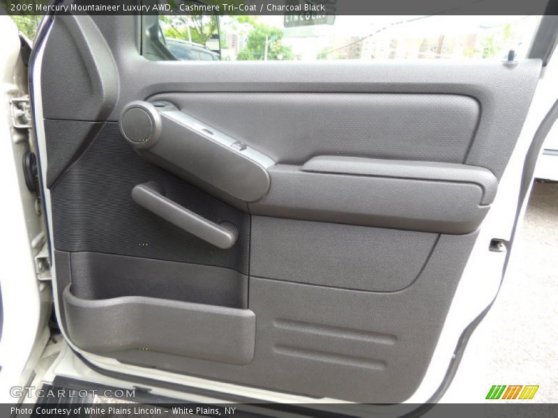 Cashmere Tri-Coat / Charcoal Black 2006 Mercury Mountaineer Luxury AWD