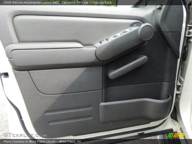 Cashmere Tri-Coat / Charcoal Black 2006 Mercury Mountaineer Luxury AWD