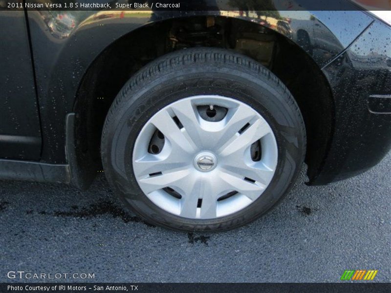 Super Black / Charcoal 2011 Nissan Versa 1.8 S Hatchback