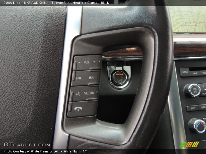 Tuxedo Black Metallic / Charcoal Black 2009 Lincoln MKS AWD Sedan