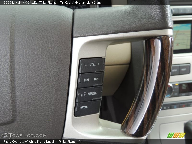 White Platinum Tri Coat / Medium Light Stone 2009 Lincoln MKX AWD