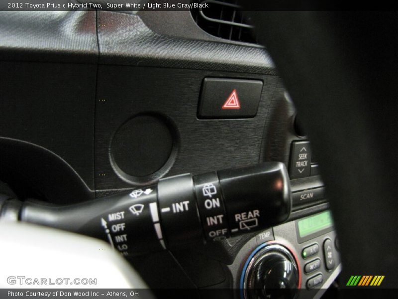 Super White / Light Blue Gray/Black 2012 Toyota Prius c Hybrid Two