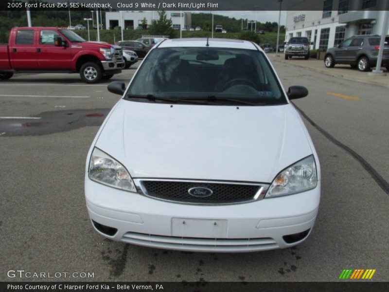 Cloud 9 White / Dark Flint/Light Flint 2005 Ford Focus ZX5 SES Hatchback